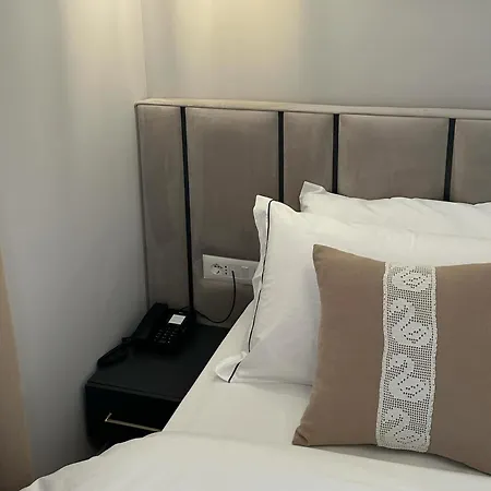 Lordev Hotel Korce